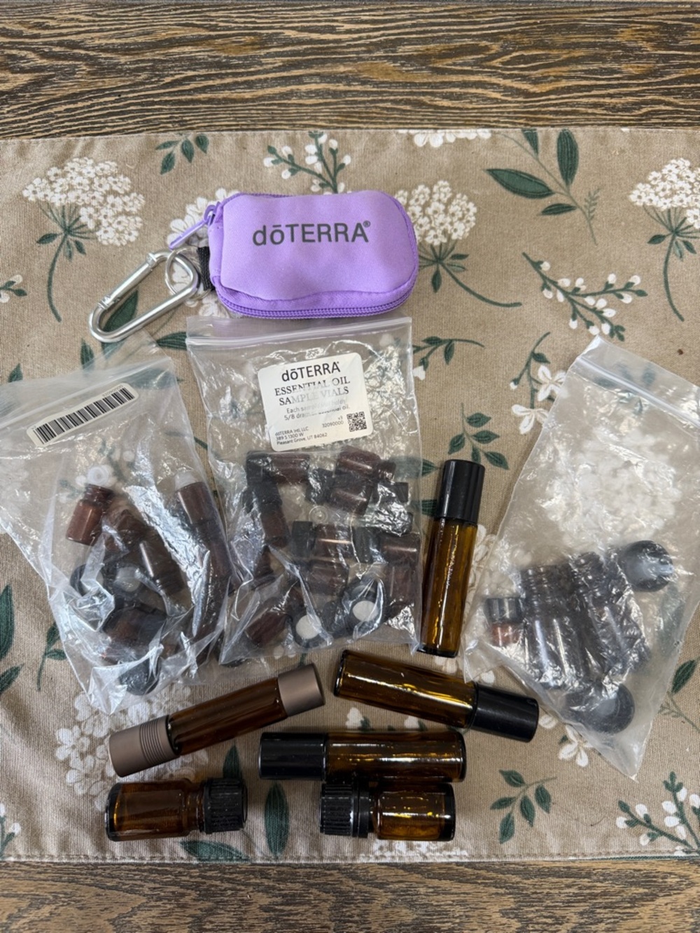 Doterra Lavender Keychain Case with Amber Roller Bottles and Caps Sample Vials